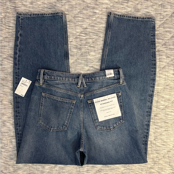Good American Good Barrel Relaxed Standard Fit
High-Rise Jeans Wide Tapered Leg- - Picture 6 of 9